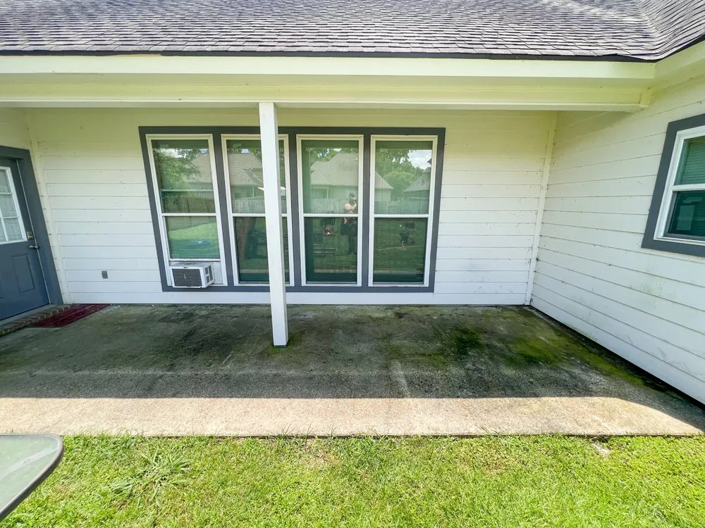 Custom lawn mowing service in Gonzales, LA by Southern Land Innovations