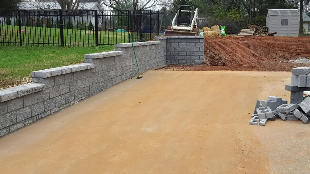 Professional outdoor landscaping in Strawberry Plains, TN - Southern Land Services