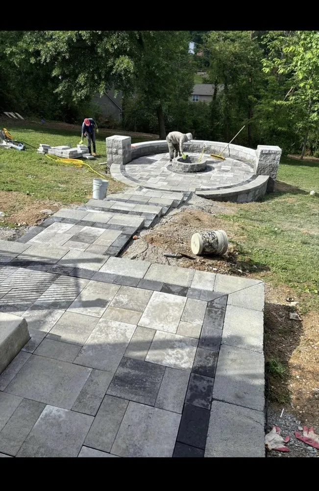 Top-rated lawn mowing service experts serving Norcross, GA - Southern Landscape & Construction