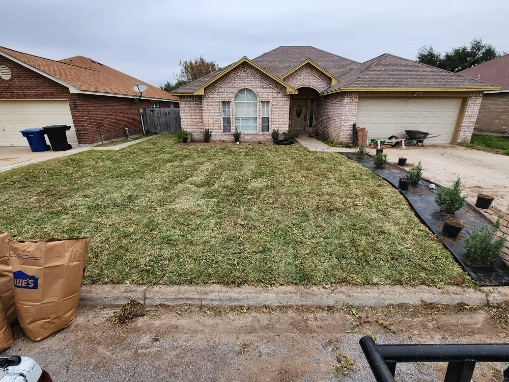 Affordable lawn mowing service in McAllen, TX by Southern Landscapers