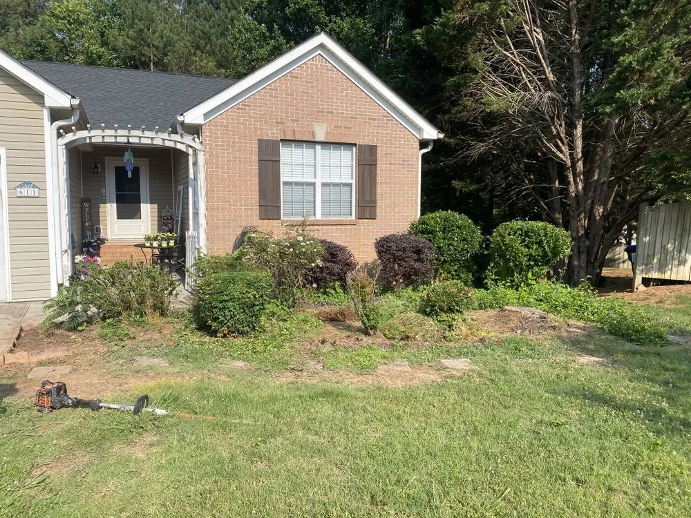 Trusted lawn mowing service experts serving Lawrenceville, GA - Southern landscapes