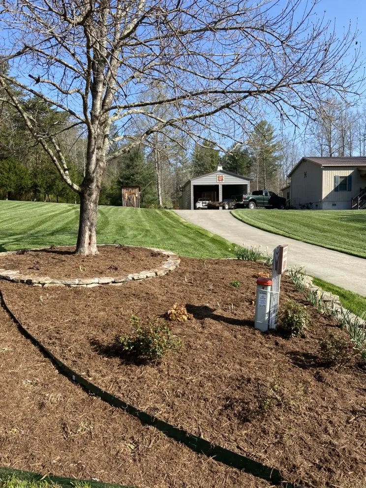 Top-rated outdoor landscaping experts serving Lenoir, NC - Southern Landscaping & Land Clearing