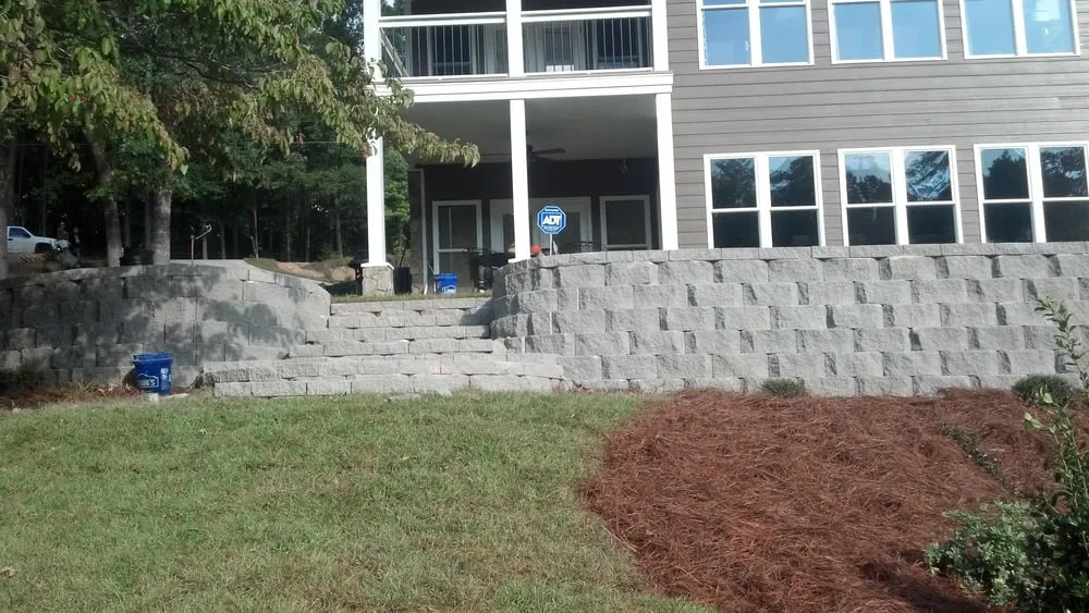 Professional yard maintenance experts serving Lugoff, SC - Southern Landscaping & Lawncare