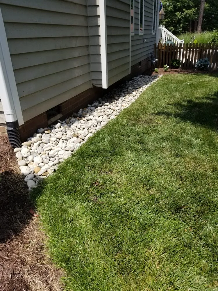 Custom garden landscaping with custom design in Richmond, VA by Southern Landscaping
