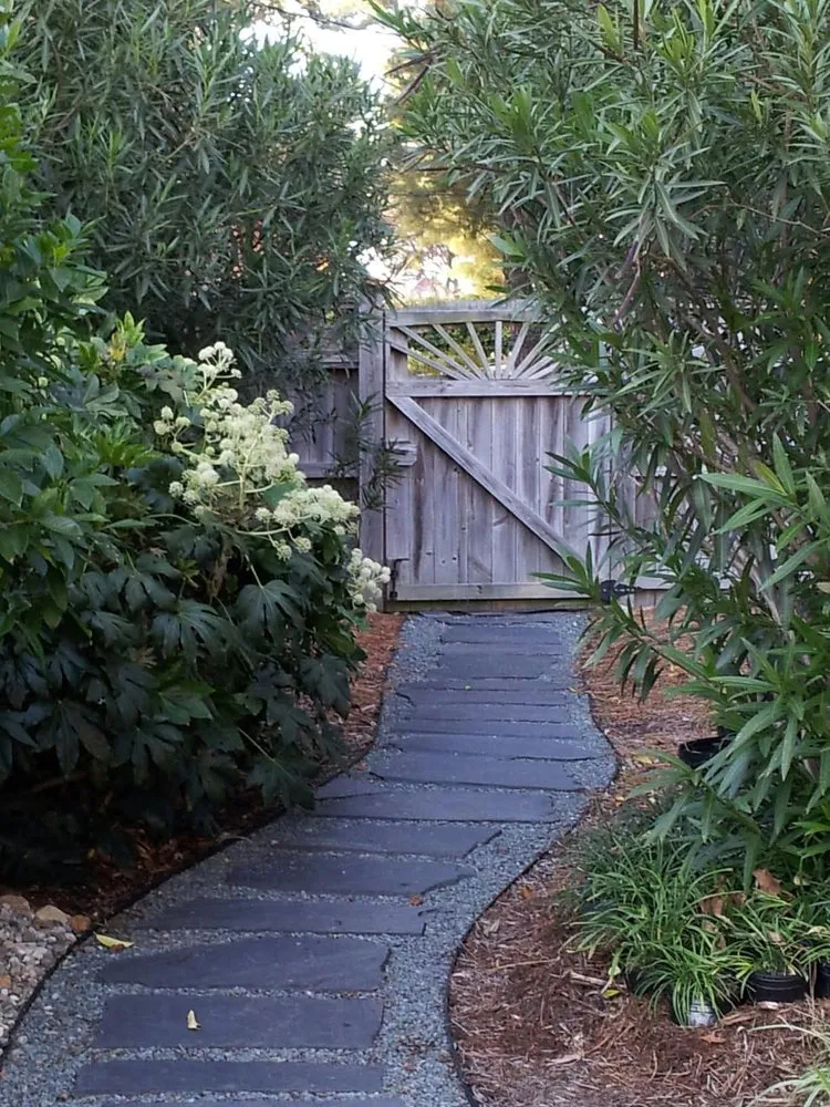 Local lawn mowing service experts serving Suffolk, VA - Southern Landscaping