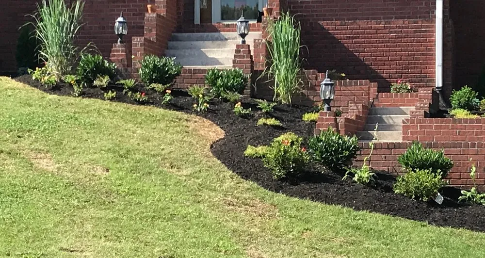 Local outdoor landscaping experts serving Lebanon, TN - Southern Lawn & Landscape