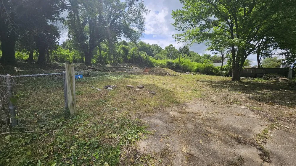 Professional lawn care service with custom design across Harrison, AR - Southern Lawn and Maintenance