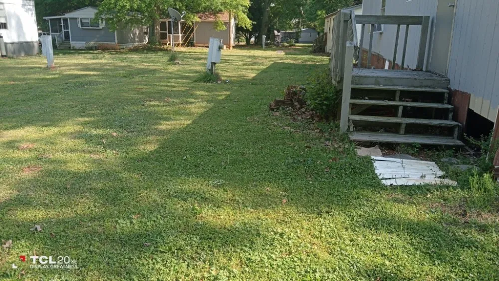 Affordable yard maintenance with custom design in Social Circle, GA by Southern lawn and pressure washing