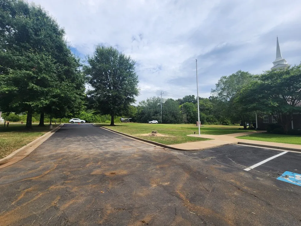 Trusted landscape installation for year-round maintenance in Chickamauga, GA by Southern Lawn And Tree Maintenance