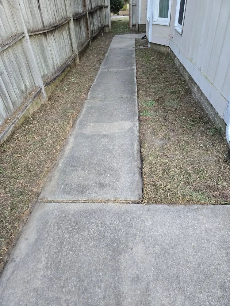 Expert lawn mowing service in Fayetteville, NC - Southern Lawn Care