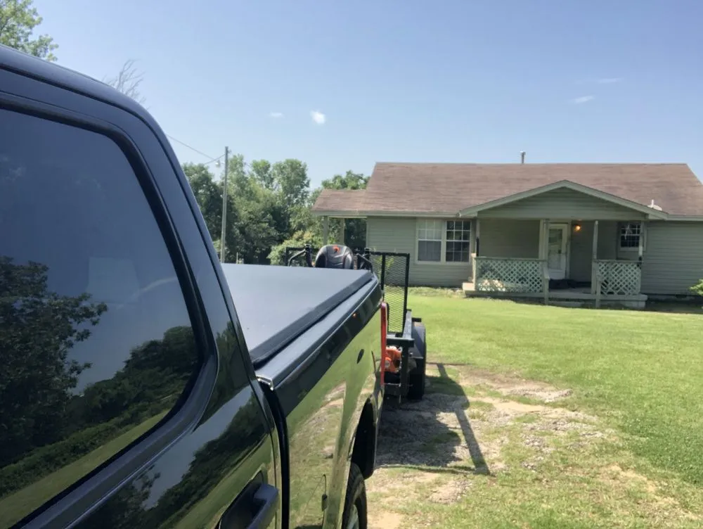 Custom lawn mowing service in Sapulpa, OK by Southern Lawn Care