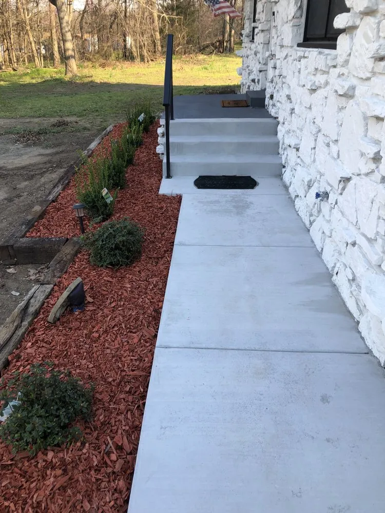 Top-rated outdoor landscaping in Sapulpa, OK by Southern Lawn Care