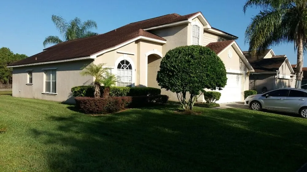 Local lawn mowing service in Orlando, FL by Southern Lawn Maintenance