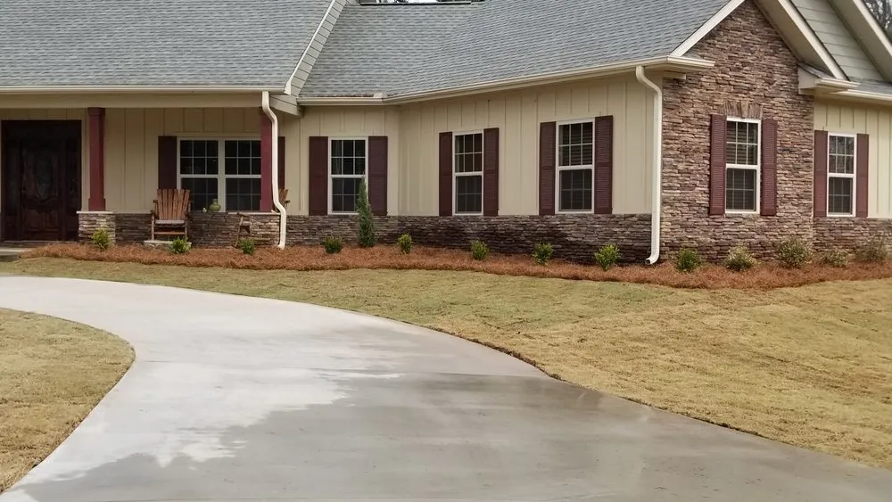 Custom outdoor landscaping in Thomaston, GA - Southern Lawn Management