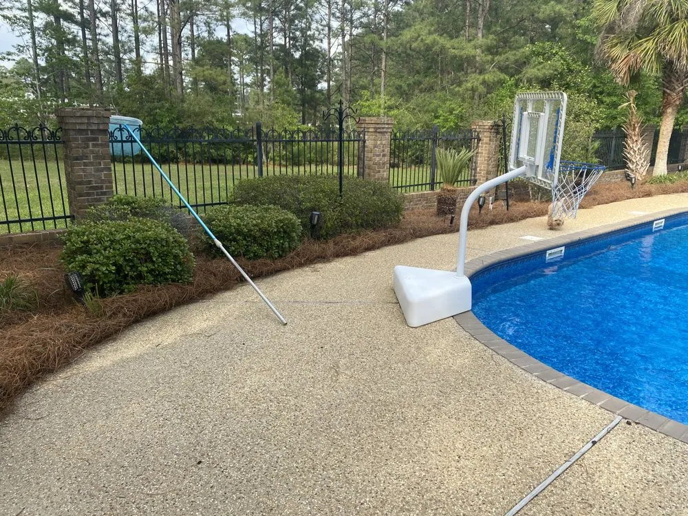 Top-rated landscaping services experts serving Hattiesburg, MS - Southern Leaf