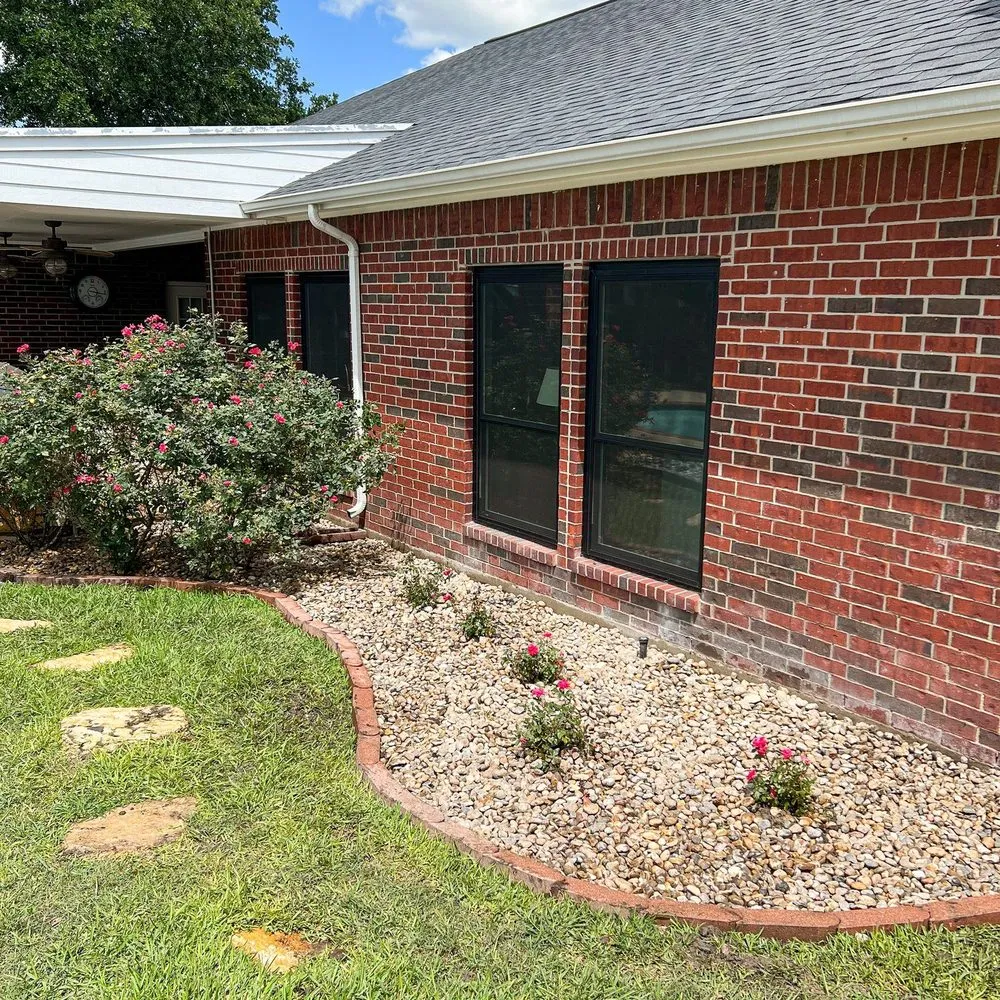 Custom garden landscaping for year-round maintenance in Corpus Christi, TX by Southern Masonry Supply