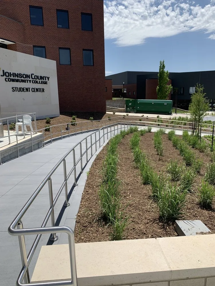 Local garden landscaping in Smithville, MO by Southern Mulch and Soil