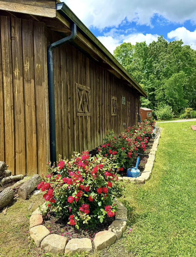 Top-rated landscaping services in Loudon, TN - Southern Mulch Company