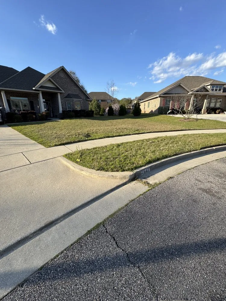 Expert residential landscaping for beautiful yards across Mobile, AL - Southern Oak Landscaping