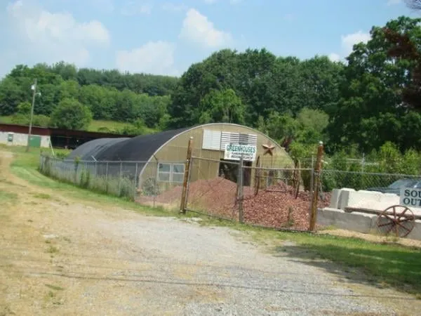 Local yard maintenance for beautiful yards in Bristol, VA by Southern Outdoors