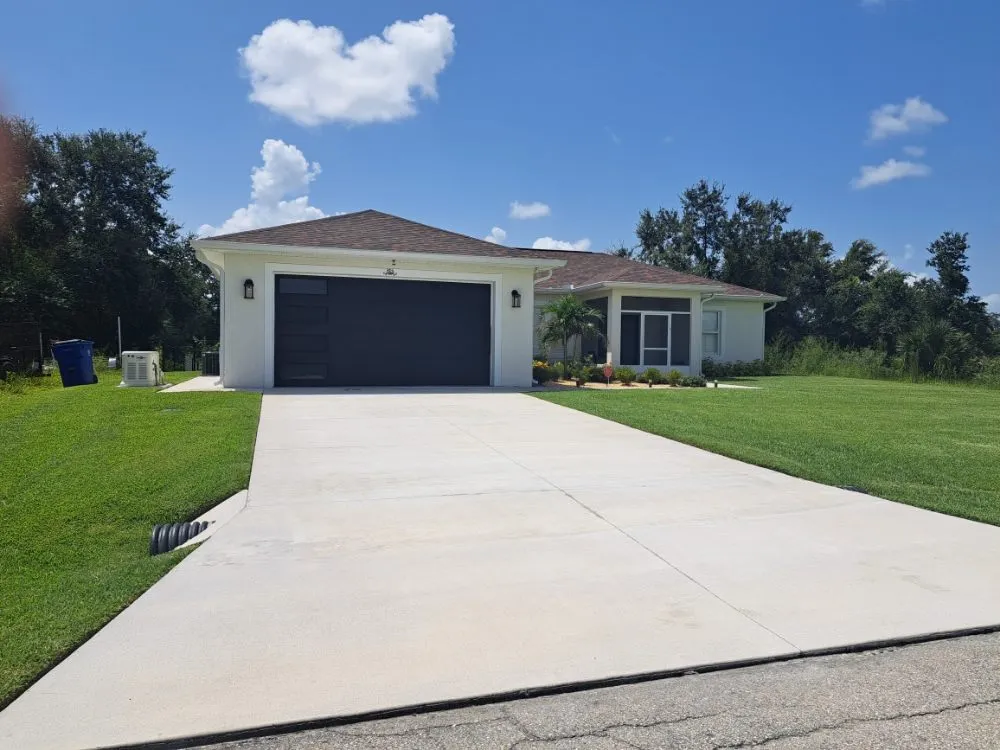 Expert lawn mowing service for beautiful yards in Lake Placid, FL by Southern Paradise Landscaping