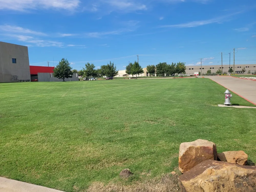 Trusted lawn mowing service with custom design across waxahachie, TX - Southern Pine Mowing