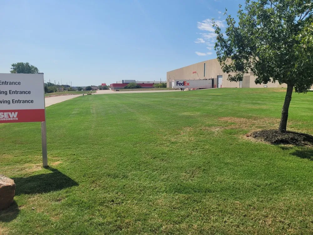 Trusted landscape design experts serving waxahachie, TX - Southern Pine Mowing