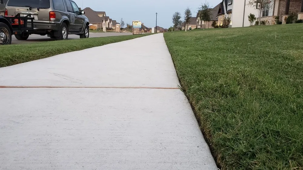 Local lawn care service for beautiful yards in waxahachie, TX by Southern Pine Mowing