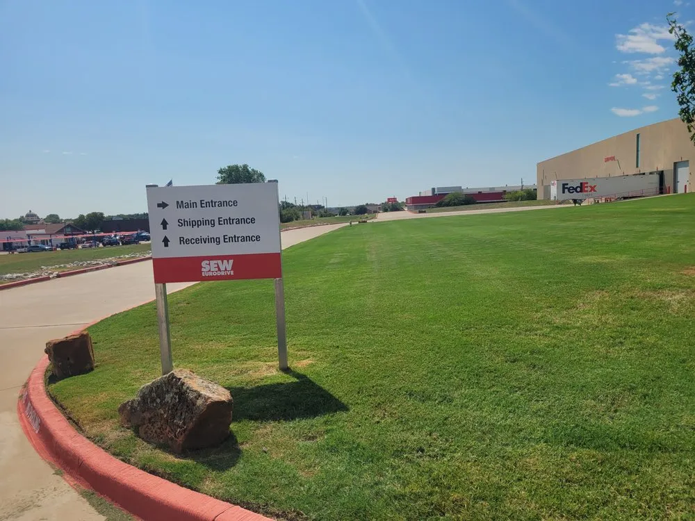 Reliable landscape installation in waxahachie, TX - Southern Pine Mowing