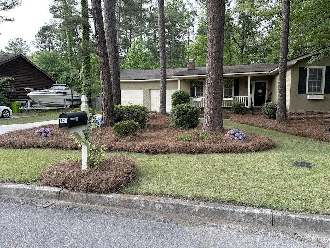 Top-rated outdoor landscaping experts serving Columbia, SC - Southern Pinestraw Supply