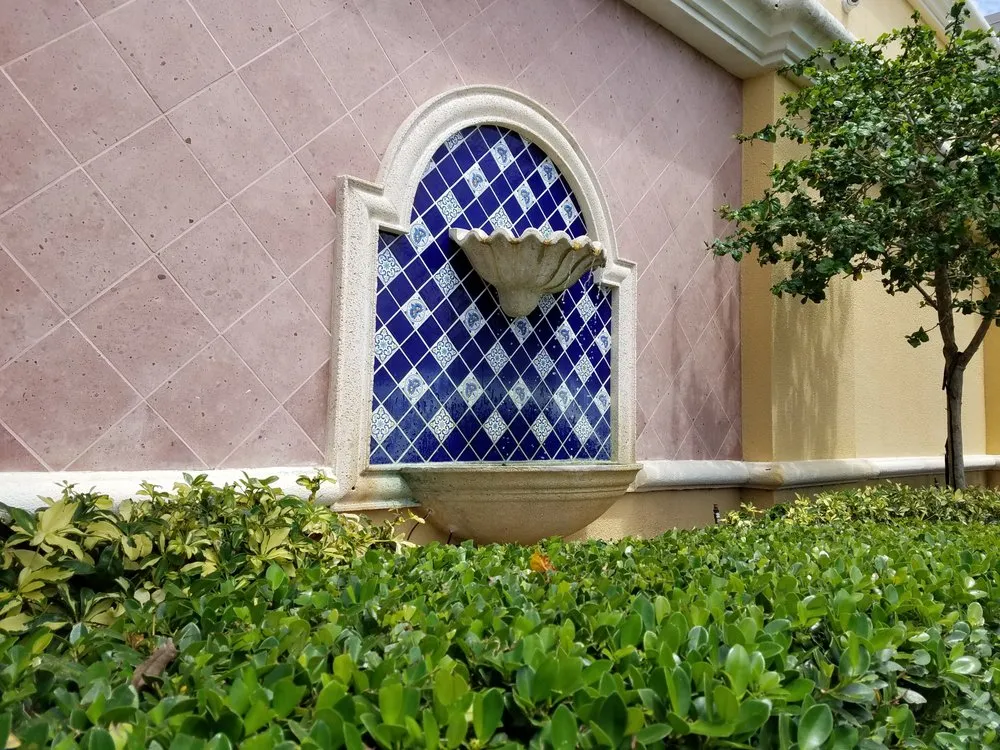 Expert landscaping services in Boca Raton, FL - Southern Pond and Fountain