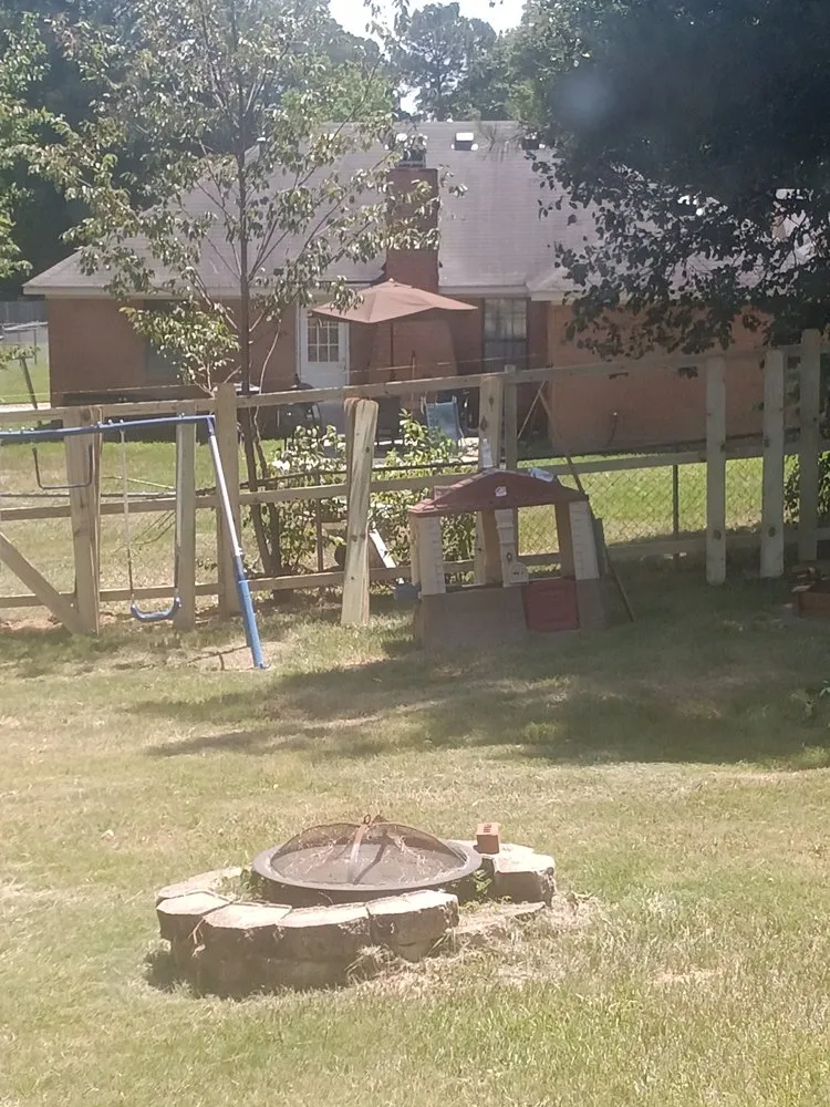 Reliable yard cleanup service for homes in Augusta, GA by Southern Reigle Fencing and Lawn Care