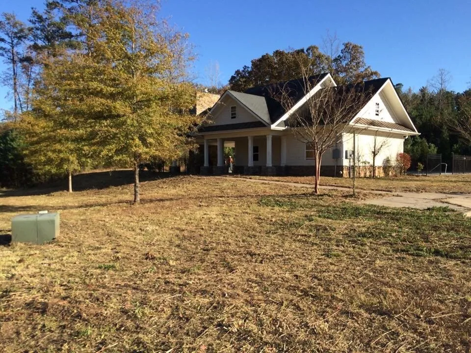 Trusted lawn mowing service experts serving Acworth, GA - Southern Roots Landscaping