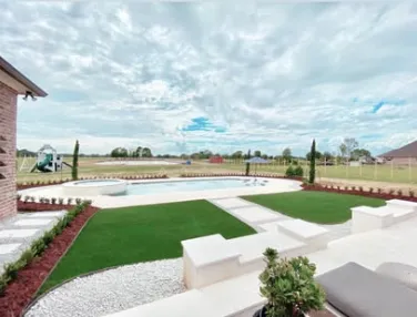 Custom yard maintenance in Lafayette, LA by Southern Scapes