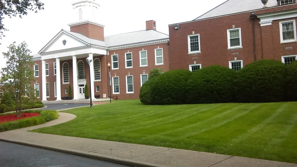 Reliable outdoor landscaping for beautiful yards across La Grange, KY - Southern Scenery