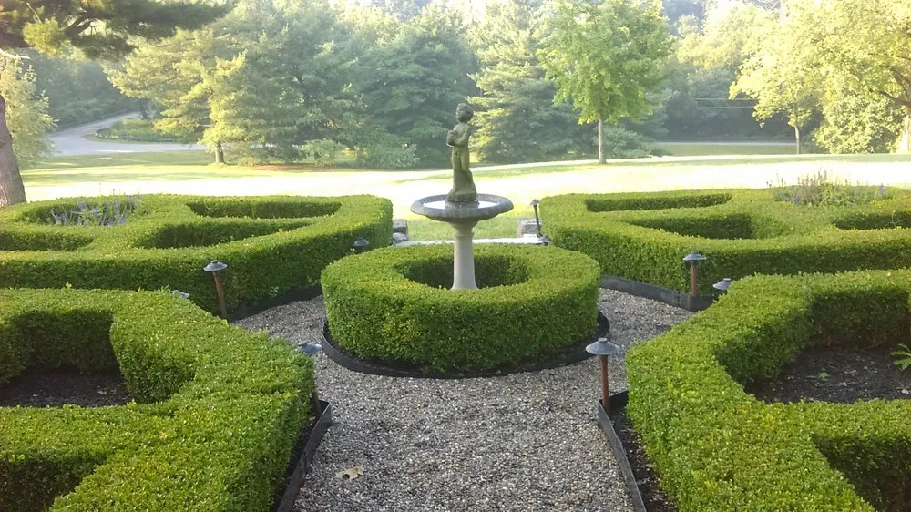 Affordable lawn mowing service near you across La Grange, KY - Southern Scenery