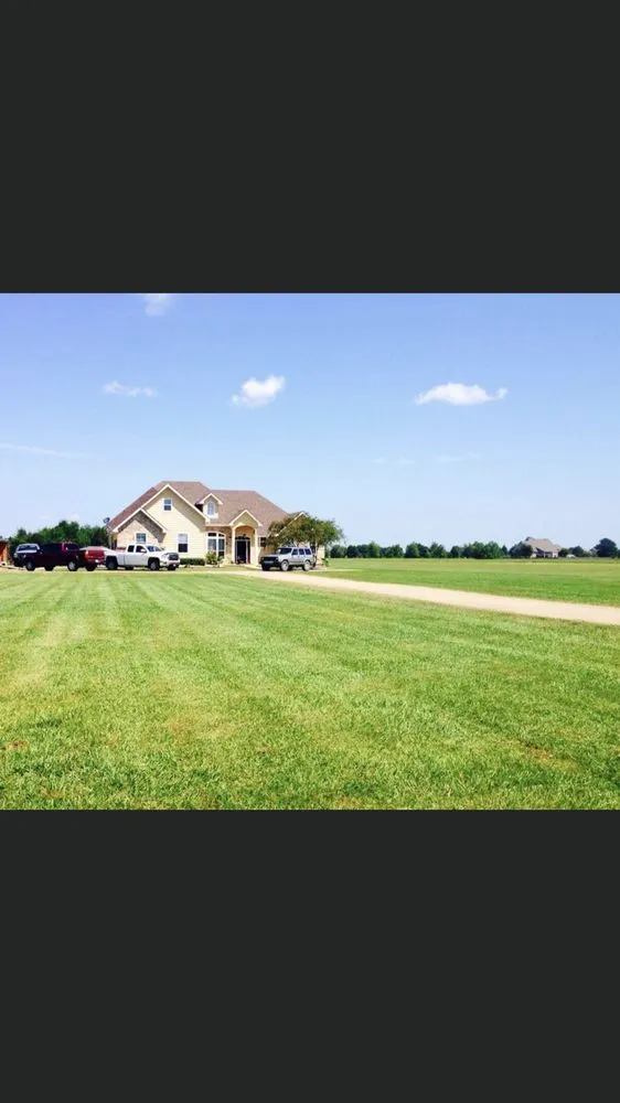 Reliable lawn mowing service experts serving Franklinton, LA - Southern Shade Landscapes