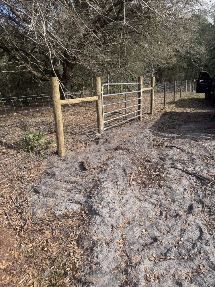 Custom landscape design experts serving DeBary, FL - Southern Solutions Fence and Outdoors