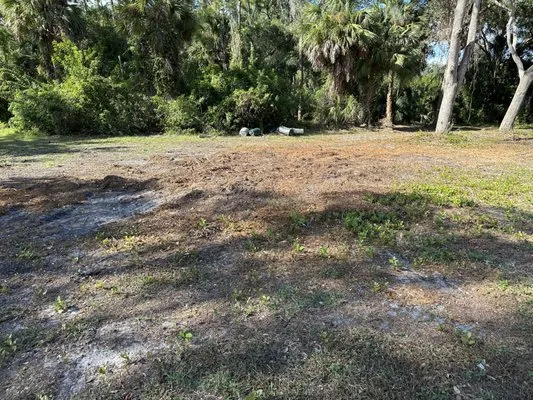 Southern Touch Landscaping Logo