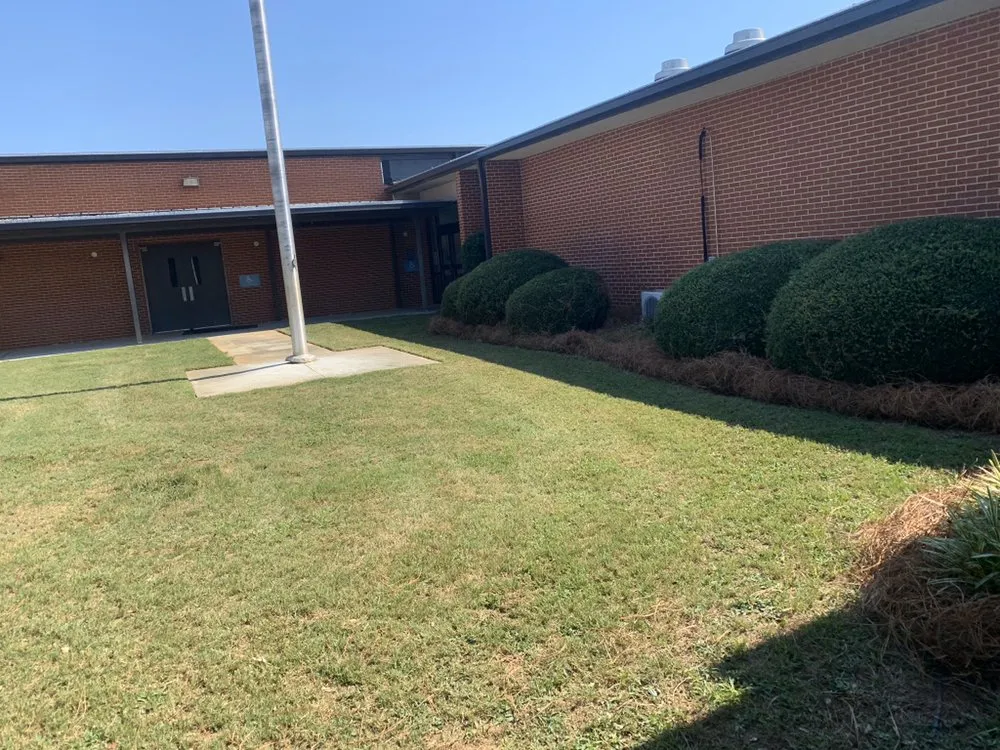 Trusted yard cleanup service in Leesburg, GA - Southern Turf Lawn Care & Maintenance