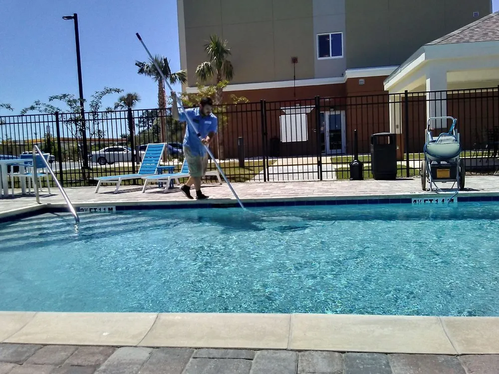 Trusted yard maintenance experts serving Fort Walton Beach, FL - Southland Pool & Lawn
