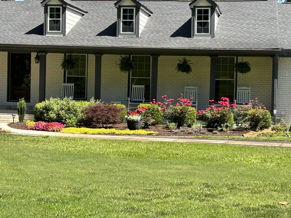 Local yard cleanup service for beautiful yards across Newnan, GA - Southside Landscape & Design