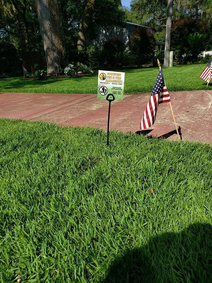 Local garden landscaping in Crestview, FL by Southview Pest and Turf Management