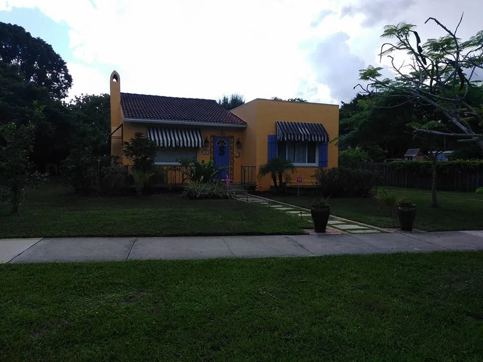 Top-rated lawn mowing service experts serving Lehigh Acres, FL - Southwest Certified Lawn & Landscape