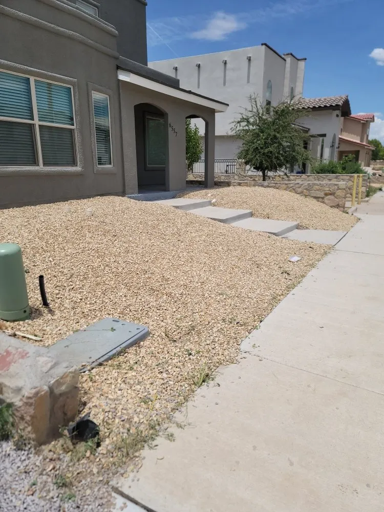 Professional yard cleanup service in El Paso, TX - SouthWest Lawn & Garden Pool Services