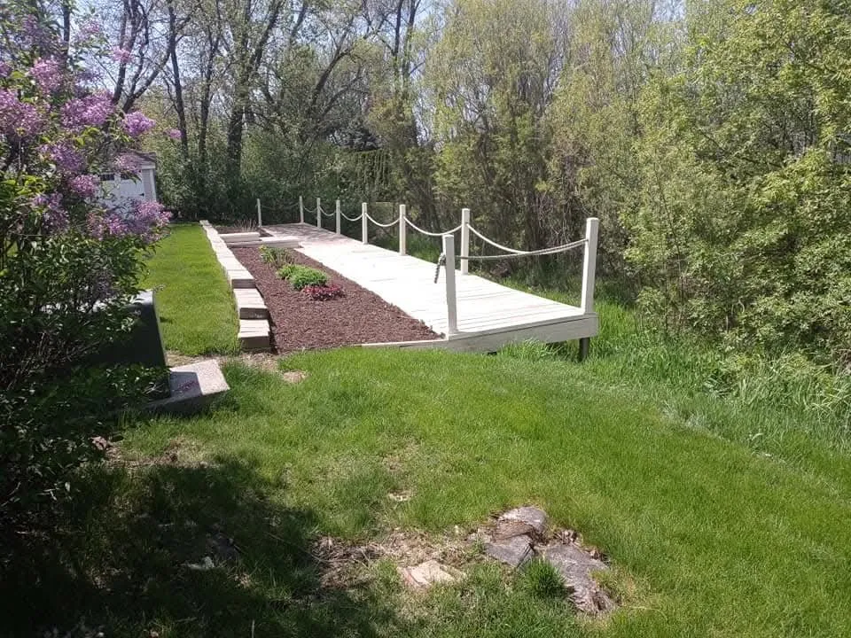 Expert lawn care service in Chicago, IL by Southwest Lawn Care