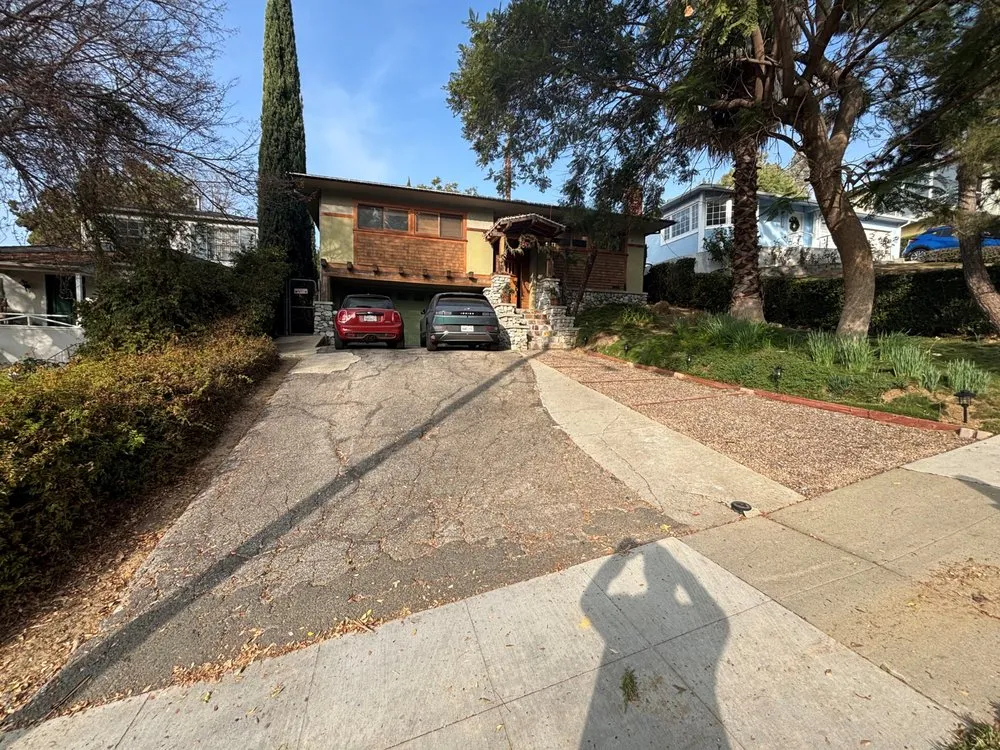 Expert lawn mowing service in Simi Valley, CA by Southwest Pavingstone