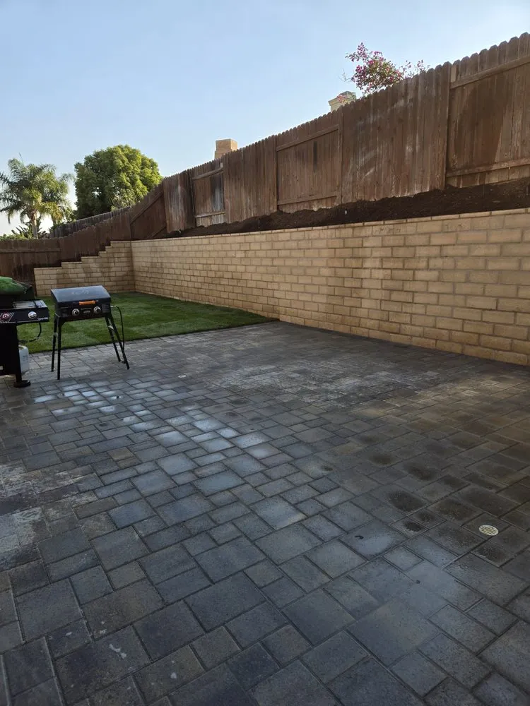 Professional landscape design for residential properties in Simi Valley, CA by Southwest Pavingstone