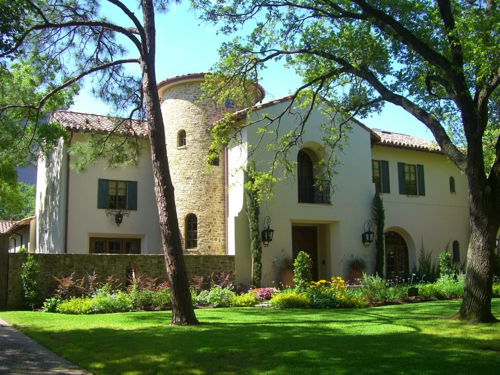 Local yard cleanup service for homes in Houston, TX by Southwest Property Landscaping