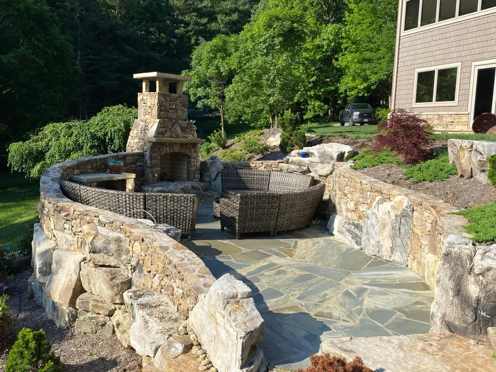 Affordable lawn mowing service experts serving Hendersonville, NC - Southwinds Landscape Company